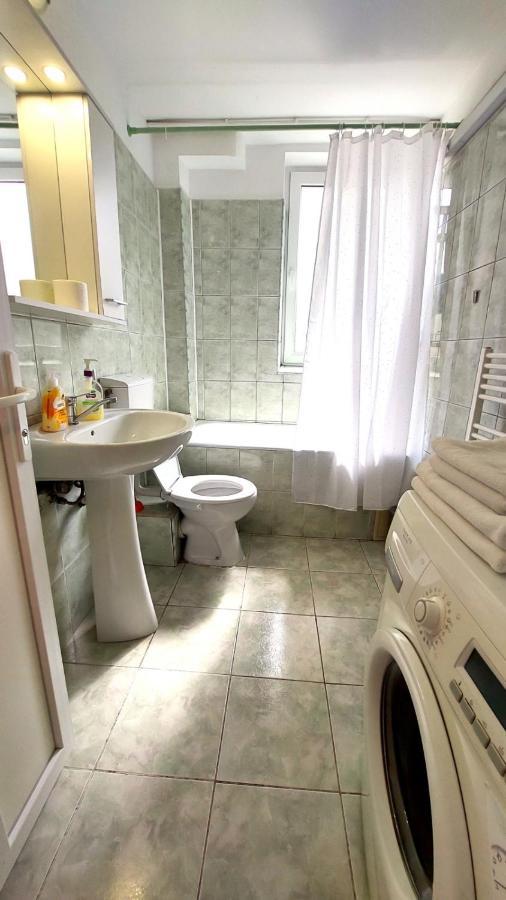 The Home Хунедоара Екстериор снимка